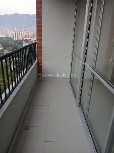 Apartamento en venta en Los Colores, Medellín · foto 15 de 19