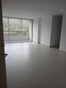Apartamento en venta en Los Colores, Medellín · foto 2 de 19