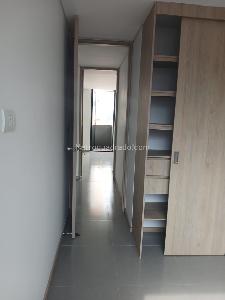 Apartamento de 3 alcobas en venta en La Castellana, Medellín, 97 m² · foto 2 de 20