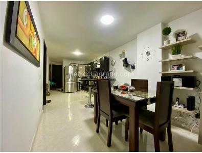 Apartamento en venta en Zona Centro, Envigado · foto 2 de 14