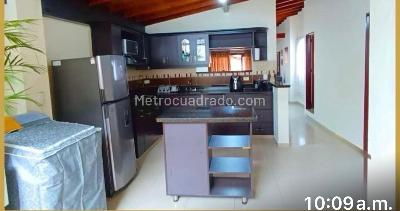 Casa de 3 alcobas en venta en Central, Bello, 120 m² · foto 2 de 7