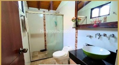 Casa de 3 alcobas en venta en Central, Bello, 120 m² · foto 5 de 7