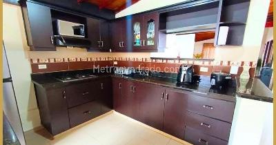 Casa de 3 alcobas en venta en Central, Bello, 120 m² · foto 7 de 7