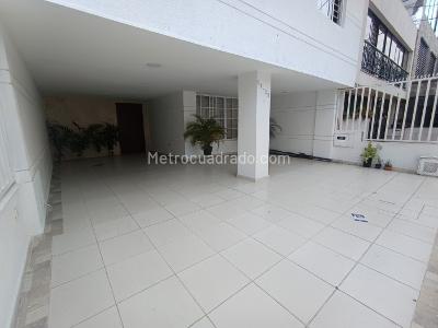 Casa de 3 alcobas en venta en Camino Real, Cali, 228 m² · foto 2 de 20