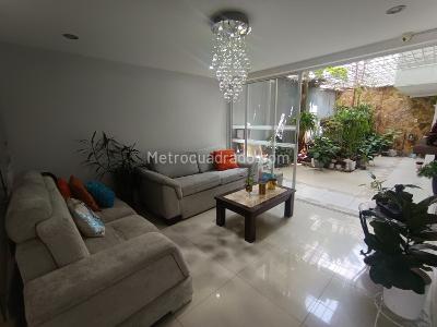 Casa de 3 alcobas en venta en Camino Real, Cali, 228 m² · foto 7 de 20