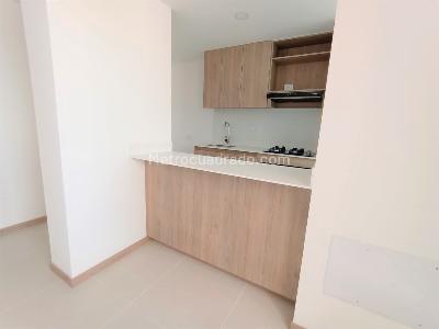 Apartamento de 3 alcobas en venta en La Doctora, Sabaneta, 53 m² · foto 4 de 18