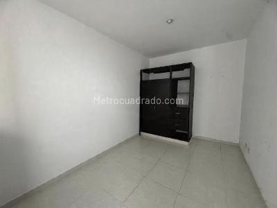 Casa de 5 alcobas en venta en Valle Del Lili, Cali, 150 m² · foto 12 de 18