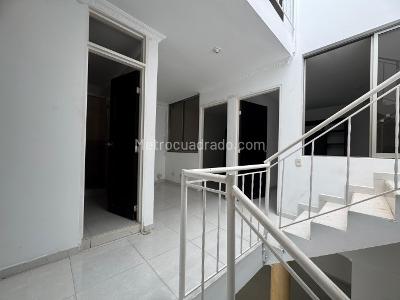 Casa de 5 alcobas en venta en Valle Del Lili, Cali, 150 m² · foto 15 de 18