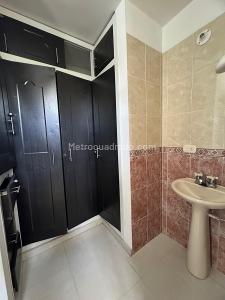 Casa de 5 alcobas en venta en Valle Del Lili, Cali, 150 m² · foto 8 de 18