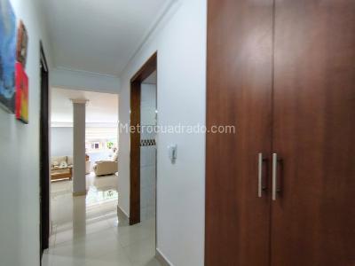 Apartamento en venta en La Candelaria, Medellín · foto 19 de 20