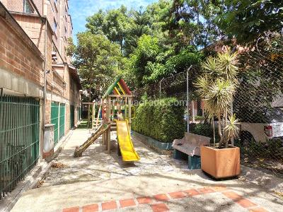Apartamento en venta en La Candelaria, Medellín · foto 4 de 20