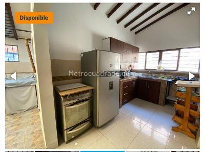 Casa de 5 alcobas en venta en Los Cambulos, Cali, 279 m² · foto 11 de 11