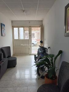 Casa de 5 alcobas en venta en Las Americas, Cali, 240 m² · foto 2 de 20