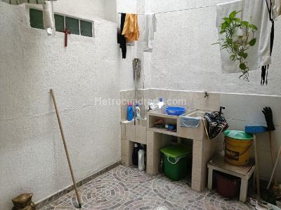 Casa de 5 alcobas en venta en Las Americas, Cali, 240 m² · foto 10 de 20