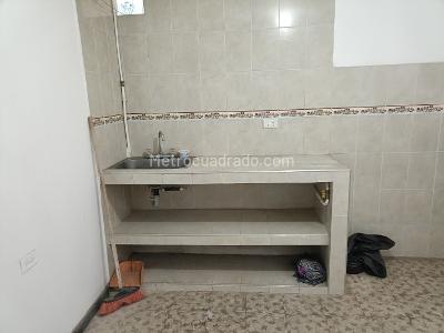 Casa de 5 alcobas en venta en Las Americas, Cali, 240 m² · foto 15 de 20