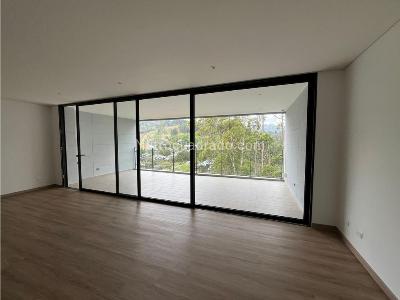 Apartamento de 2 alcobas en arriendo en Sajonia, Rionegro, 127 m² · foto 3 de 19