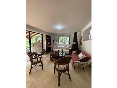 Casa en arriendo en El Poblado, Medellín · foto 2 de 20
