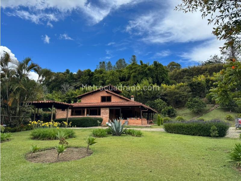 Casa en Arriendo, Cuatro Esquinas, Rionegro