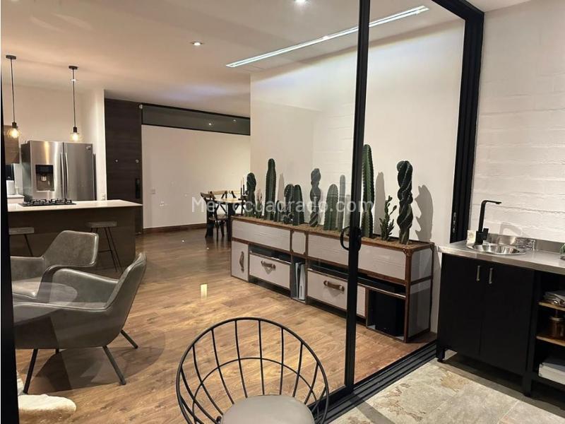 Modern 2BR Apartment in Poblado San Lucas