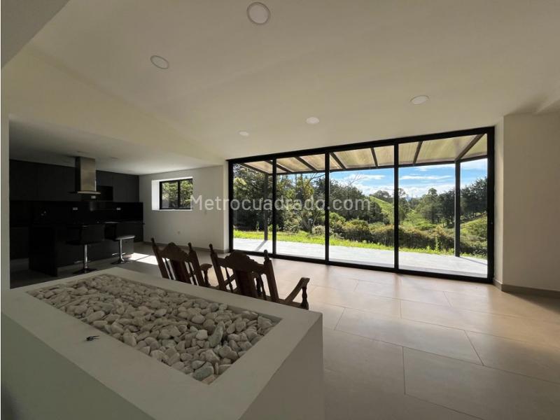 3BR House in San Antonia De Pereira (3500 m²) - 4