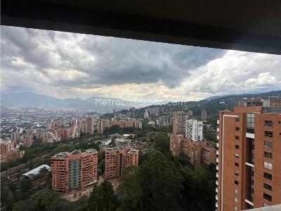 Apartamento de 3 alcobas en arriendo en El Poblado, Medellín, 220 m² · foto 11 de 14