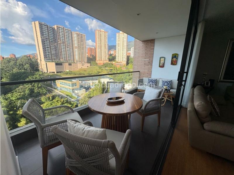 Apartamento Espectacular en Venta en El Poblado - 2