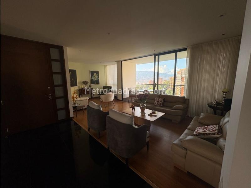Apartamento Espectacular en Venta en El Poblado - 4