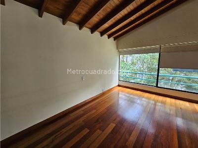 Casa de 4 alcobas en arriendo en El Poblado, Medellín, 250 m² · foto 8 de 20