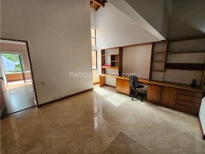 Casa de 4 alcobas en arriendo en El Poblado, Medellín, 250 m² · foto 13 de 20