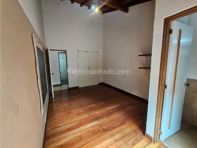 Casa de 4 alcobas en arriendo en El Poblado, Medellín, 250 m² · foto 15 de 20