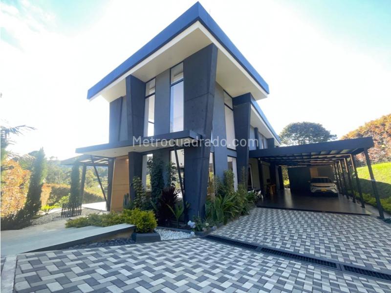 4BR House in Alto De Las Palmas (1531 m²)