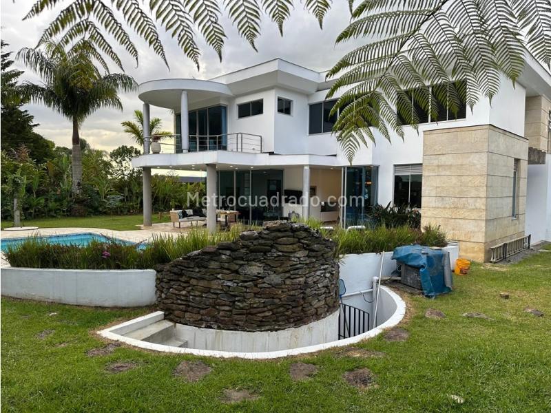 Espectacular casa de 4 alcobas en Palmas