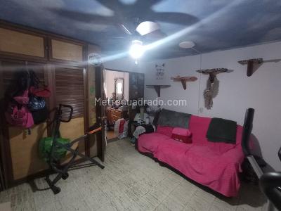 Casa de 5 alcobas en venta en El Salvador, Medellín, 176 m² · foto 12 de 20