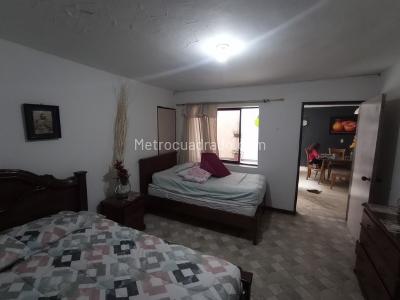 Casa de 5 alcobas en venta en El Salvador, Medellín, 176 m² · foto 17 de 20