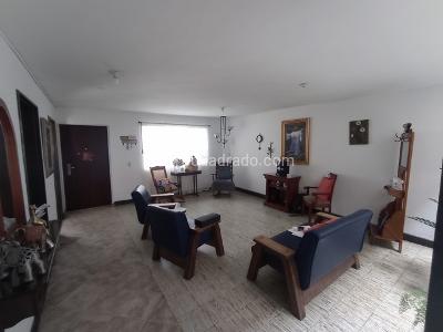 Casa de 5 alcobas en venta en El Salvador, Medellín, 176 m² · foto 2 de 20