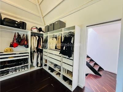 Casa de 5 alcobas en venta en Poblado San Lucas, Medellín, 275 m² · foto 18 de 20