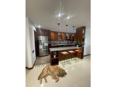 Apartamento de 3 alcobas en venta en El Poblado, Medellín, 207 m² · foto 3 de 20