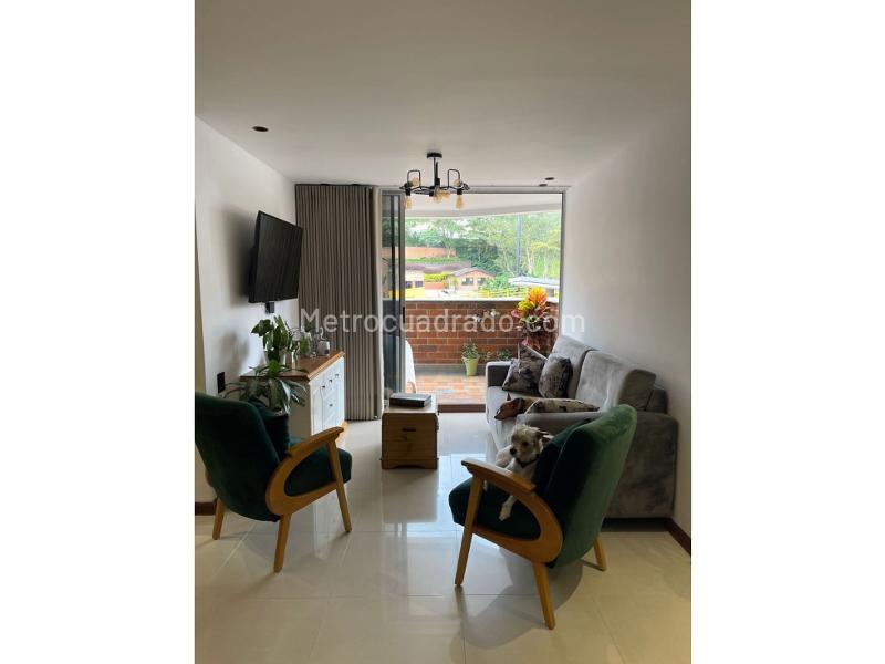 Piso – Medellín, El Castillo, El Poblado - Más