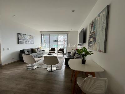 Apartamento de 2 alcobas en venta en El Poblado, Medellín, 88 m² · foto 2 de 20