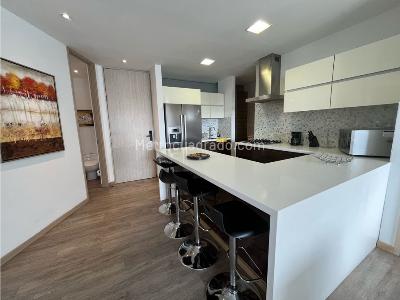 Apartamento de 2 alcobas en venta en El Poblado, Medellín, 88 m² · foto 13 de 20