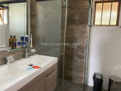Casa de 5 alcobas en venta en Llanogrande, Rionegro, 320 m² · foto 5 de 17