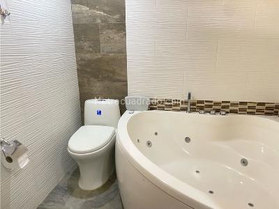 Casa de 5 alcobas en venta en Llanogrande, Rionegro, 320 m² · foto 6 de 17