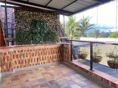 Casa de 5 alcobas en venta en Llanogrande, Rionegro, 320 m² · foto 9 de 17