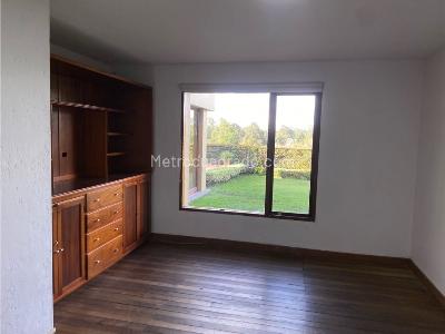 Casa de 5 alcobas en venta en Llanogrande, Rionegro, 320 m² · foto 10 de 17