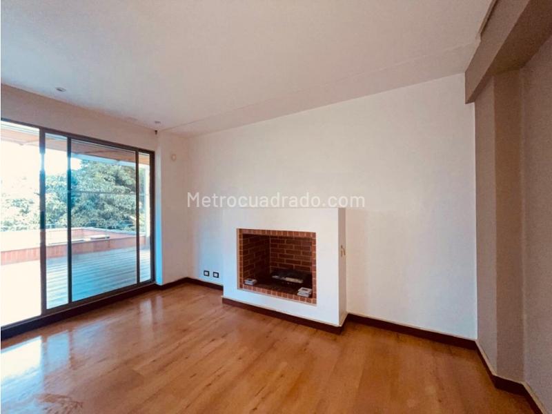 Casa Encantadora de 3 Alcobas con Jardín en Envigado - 9