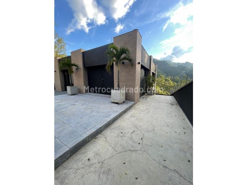 Casa – Envigado - Vista 2