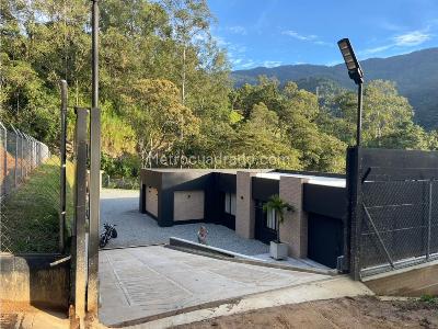 Casa de 4 alcobas en arriendo en El Salado, Envigado, 2000 m² · foto 14 de 20