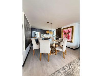 Apartamento de 3 alcobas en venta en Loma De Las Brujas, Envigado, 129 m² · foto 2 de 12