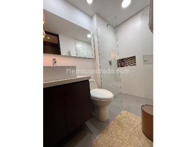 Apartamento de 3 alcobas en venta en Loma De Las Brujas, Envigado, 129 m² · foto 6 de 12