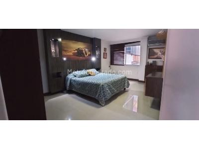 Apartamento de 3 alcobas en venta en Laureles, Medellín, 164 m² · foto 7 de 19